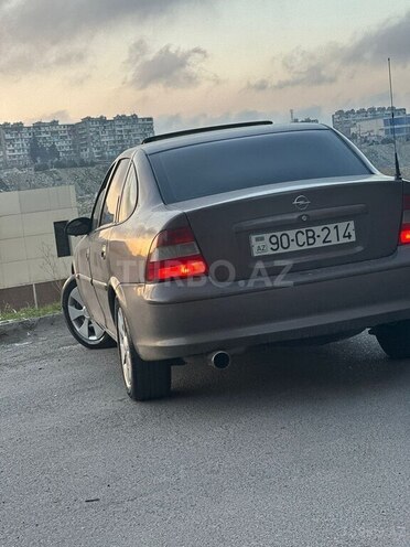 Opel Vectra 1998, 170,000 km - 1.8 l - Bakı
