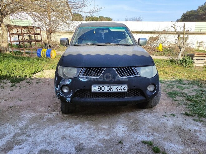 Mitsubishi L200 2008, 300,000 km - 2.5 l - Bakı