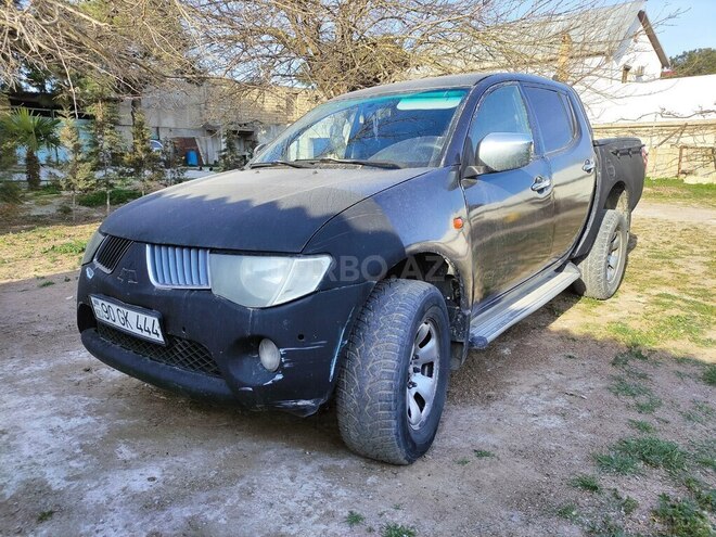 Mitsubishi L200 2008, 300,000 km - 2.5 l - Bakı