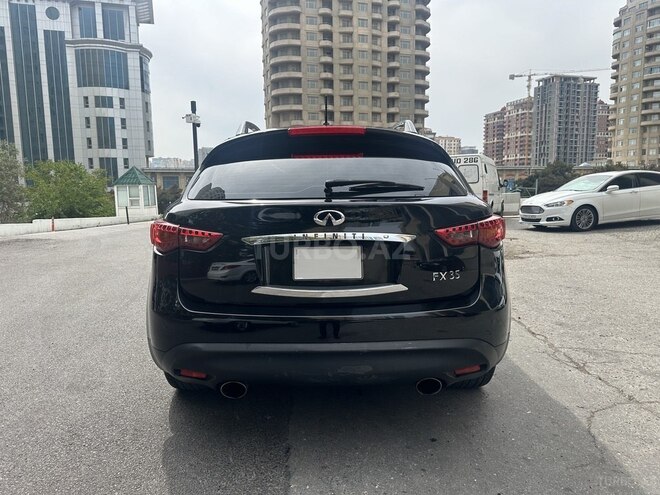 Infiniti FX35