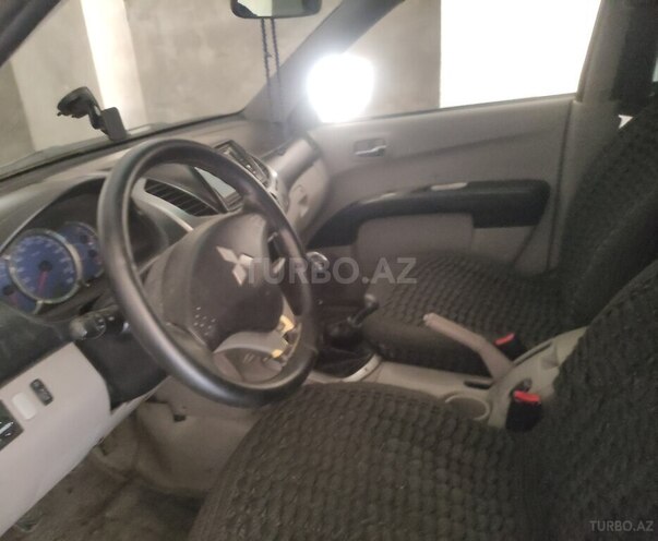 Mitsubishi L200 2008, 300,000 km - 2.5 l - Bakı