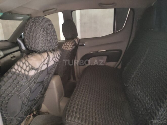 Mitsubishi L200 2008, 300,000 km - 2.5 l - Bakı