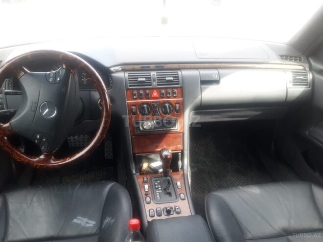 Mercedes E 240 1998, 220,000 km - 2.4 l - Bakı
