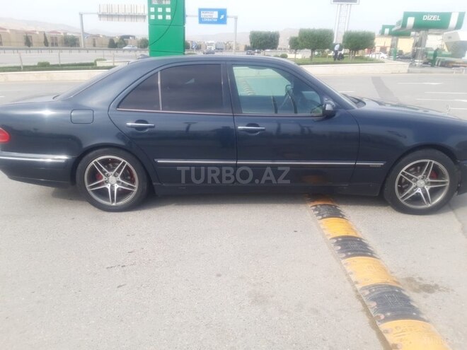 Mercedes E 240 1998, 220,000 km - 2.4 l - Bakı