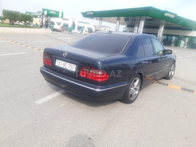Mercedes E 240 1998, 220,000 km - 2.4 l - Bakı