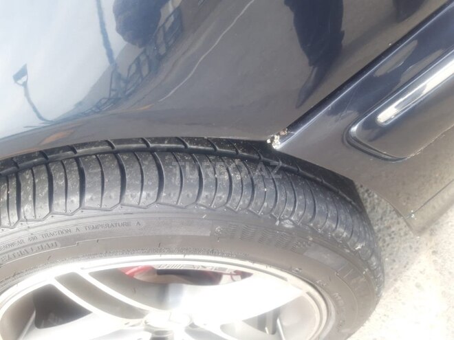 Mercedes E 240 1998, 220,000 km - 2.4 l - Bakı
