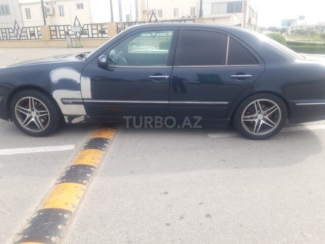 Mercedes E 240 1998, 220,000 km - 2.4 l - Bakı