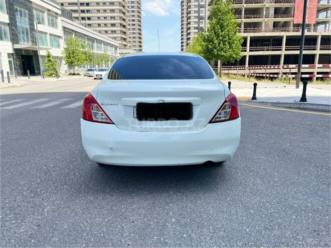 Nissan Sunny 2013, 266,000 km - 1.5 l - Bakı