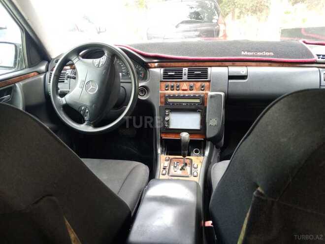 Mercedes E 240 2000, 289,000 km - 2.4 l - Bakı