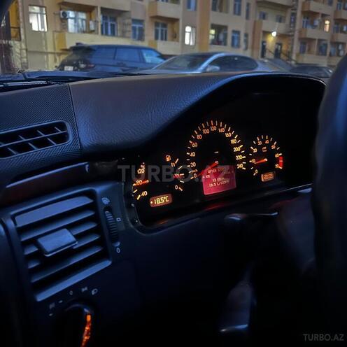 Mercedes E 240 2000, 289,000 km - 2.4 l - Bakı