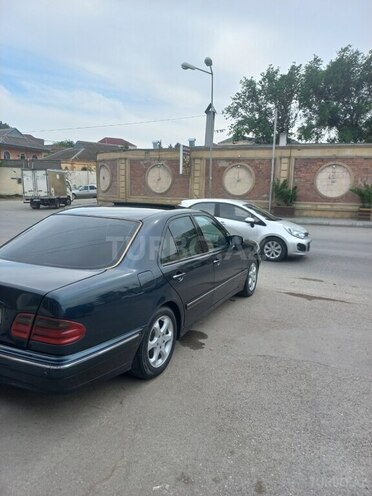 Mercedes E 220 d 1999, 830,000 km - 2.2 л - Bakı