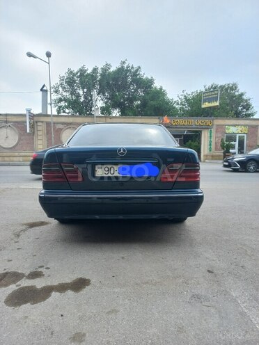 Mercedes E 220 d 1999, 830,000 km - 2.2 л - Bakı
