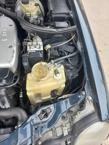 Mercedes E 220 d 1999, 830,000 km - 2.2 л - Bakı
