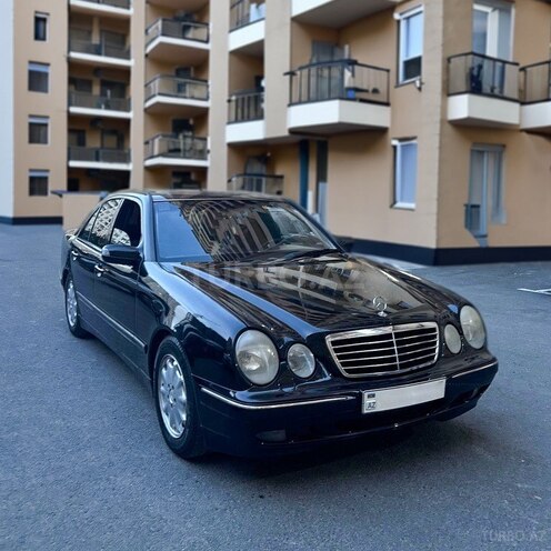Mercedes E 240 2000, 289,000 km - 2.4 l - Bakı