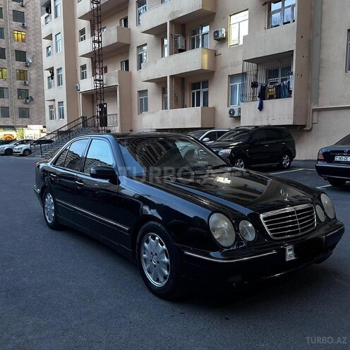 Mercedes E 240 2000, 289,000 km - 2.4 l - Bakı