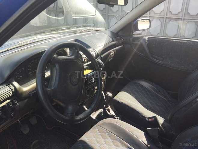 Opel Astra 1995, 350,000 km - 1.6 l - Quba