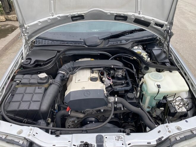 Mercedes C 180 1999, 258,000 km - 1.8 l - Bakı