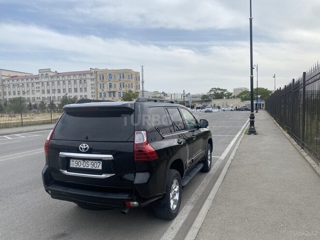 Toyota Prado 2010, 320,000 km - 2.7 л - Bakı