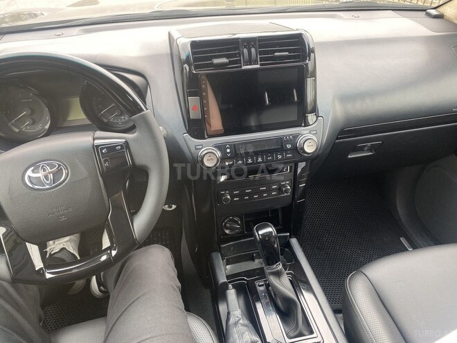 Toyota Prado 2010, 320,000 km - 2.7 л - Bakı