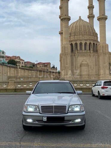 Mercedes C 180 1999, 258,000 km - 1.8 l - Bakı