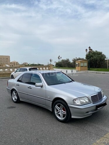 Mercedes C 180 1999, 258,000 km - 1.8 l - Bakı