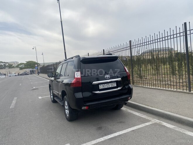 Toyota Prado 2010, 320,000 km - 2.7 л - Bakı