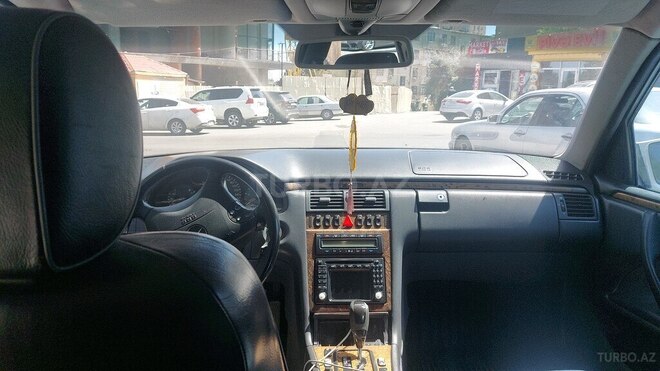 Mercedes E 270 2000, 385,000 km - 2.7 l - Bakı