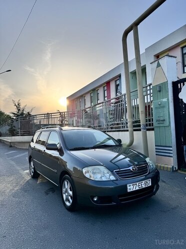 Toyota Corolla 2006, 243,000 km - 1.4 л - Bakı