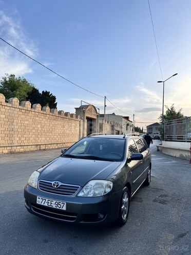 Toyota Corolla 2006, 243,000 km - 1.4 л - Bakı