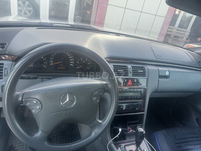 Mercedes E 270 2001, 531,047 km - 2.7 l - Bakı