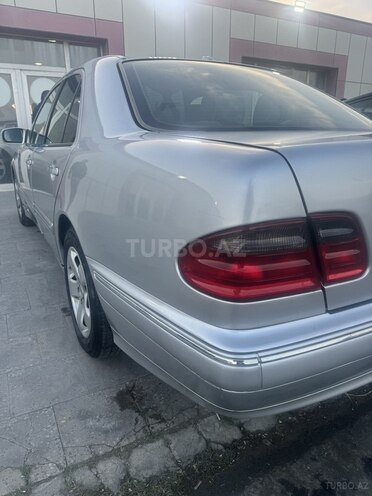 Mercedes E 270 2001, 531,047 km - 2.7 l - Bakı