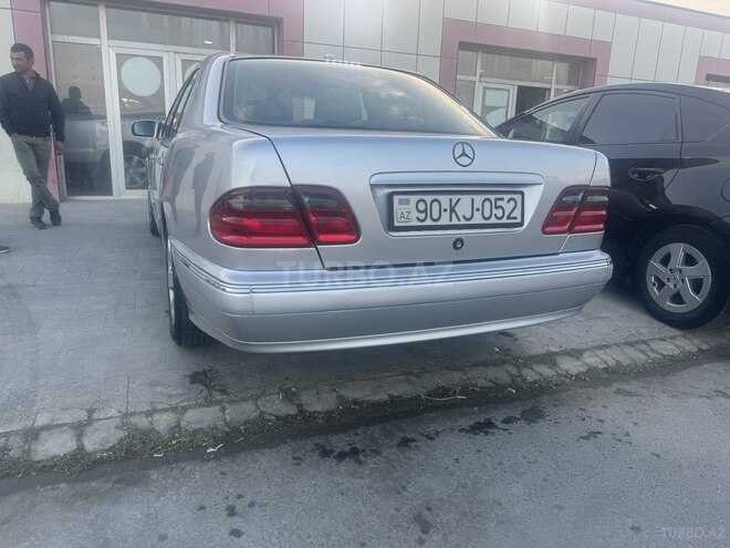 Mercedes E 270 2001, 531,047 km - 2.7 l - Bakı
