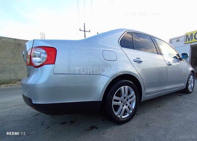 Volkswagen Jetta 2005, 361,000 km - 2.5 l - Bakı
