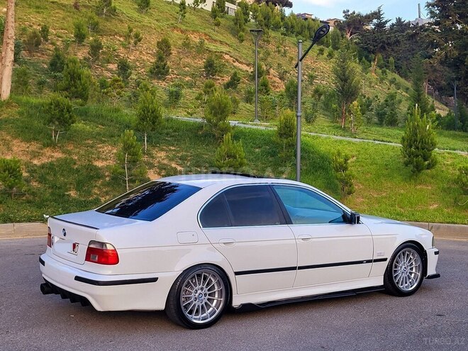 BMW 540 2001, 358,000 km - 4.4 l - Bakı