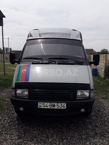 GAZ 3302-744 1998, 3,980 km - 2.4 l - Saatlı