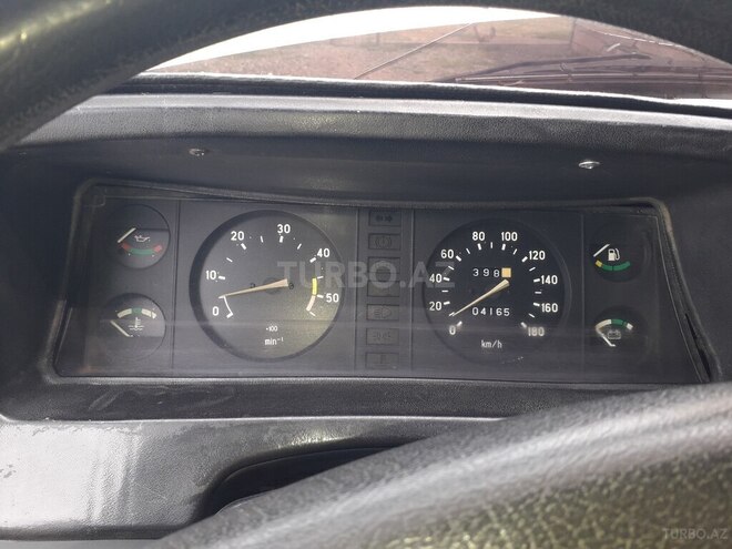 GAZ 3302-744 1998, 3,980 km - 2.4 l - Saatlı