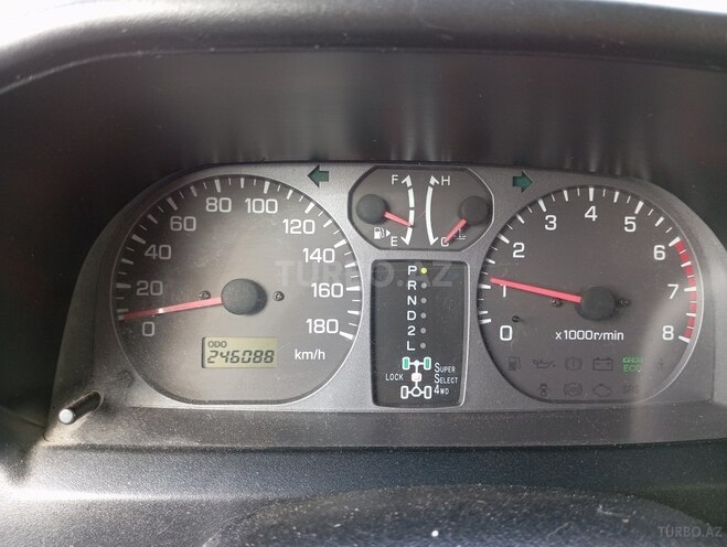 Mitsubishi Pajero io 2012, 235,000 km - 2.0 l - Bakı