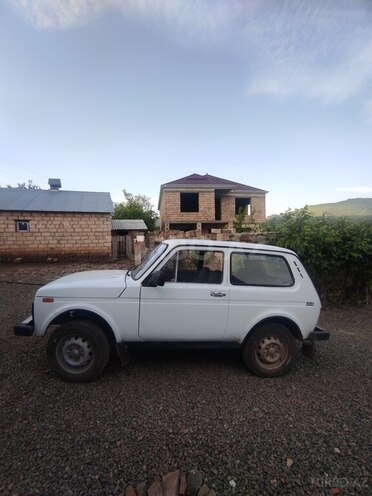 LADA (VAZ) Niva 1980, 125,000 km - 1.6 l - Lerik