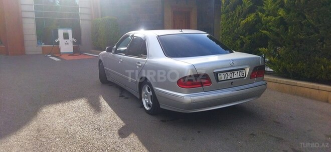 Mercedes E 240 2000, 237,720 km - 2.4 l - Bakı