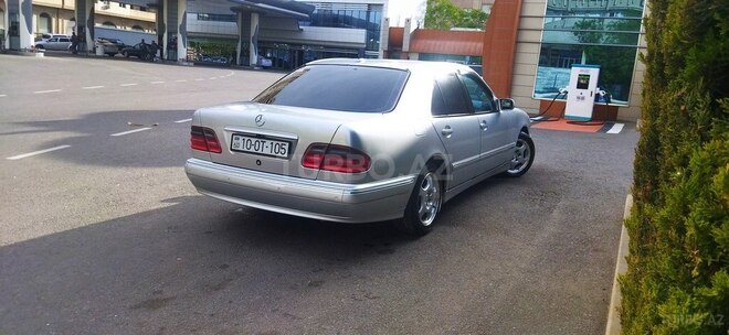 Mercedes E 240 2000, 237,720 km - 2.4 l - Bakı