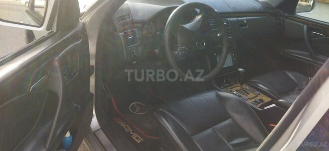 Mercedes E 240 2000, 237,720 km - 2.4 l - Bakı