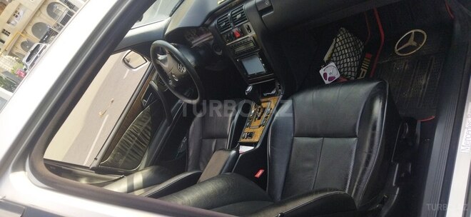 Mercedes E 240 2000, 237,720 km - 2.4 l - Bakı