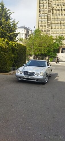 Mercedes E 240 2000, 237,720 km - 2.4 l - Bakı