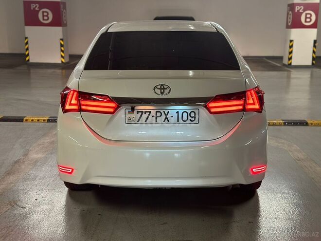 Toyota Corolla 2013, 187,000 km - 1.6 л - Xırdalan