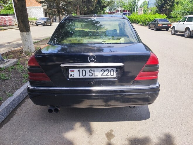 Mercedes C 180 1994, 518,465 km - 1.8 l - Qazax