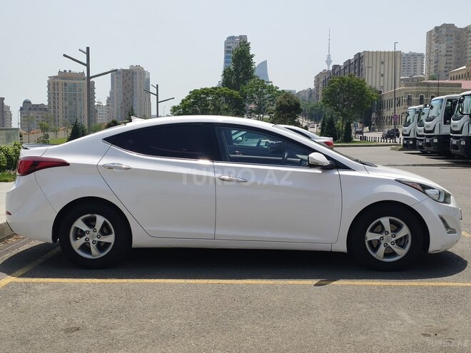 Hyundai Avante 2015, 174,000 km - 1.6 l - Bakı