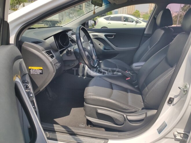 Hyundai Avante 2015, 174,000 km - 1.6 l - Bakı
