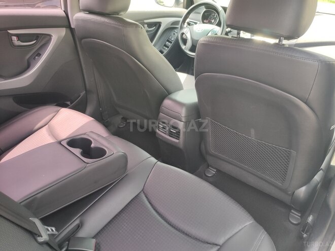 Hyundai Avante 2015, 174,000 km - 1.6 l - Bakı