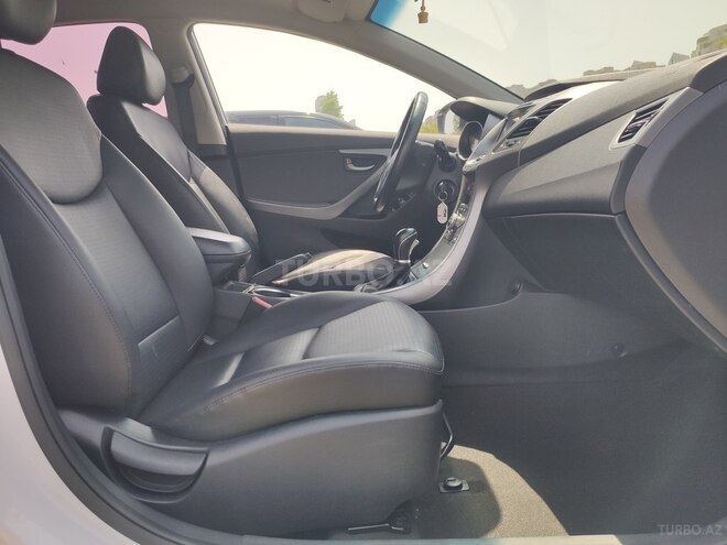 Hyundai Avante 2015, 174,000 km - 1.6 l - Bakı