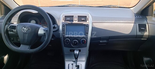 Toyota Corolla 2013, 234,600 km - 1.6 l - Bakı